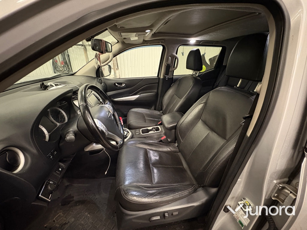 Lätt lastbil - Nissan Navara