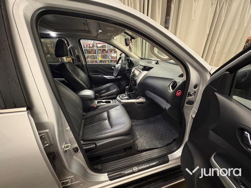 Lätt lastbil - Nissan Navara