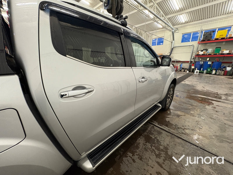 Lätt lastbil - Nissan Navara