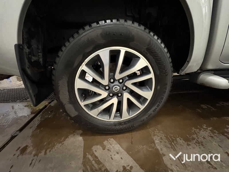 Lätt lastbil - Nissan Navara