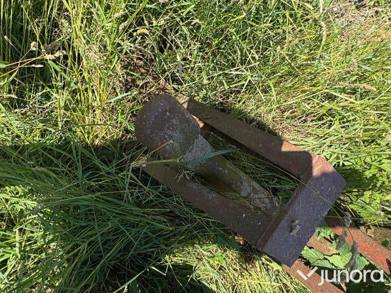 Åkerman hjulgrävare med tiltrotator & redskap