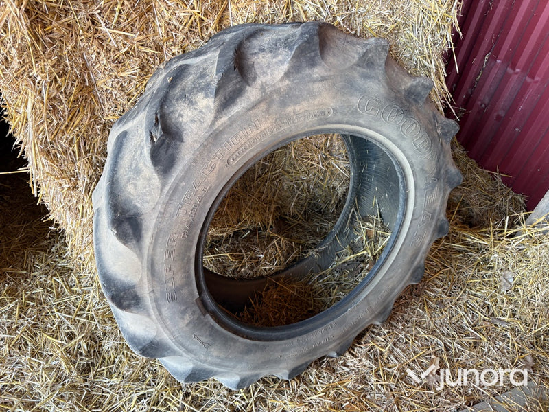 Traktordäck - Goodyear, Super Traction, 12.4 R24