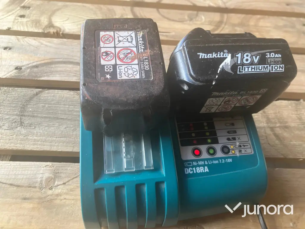 Batteriladdare med 2st batterier - Makita DC18RA