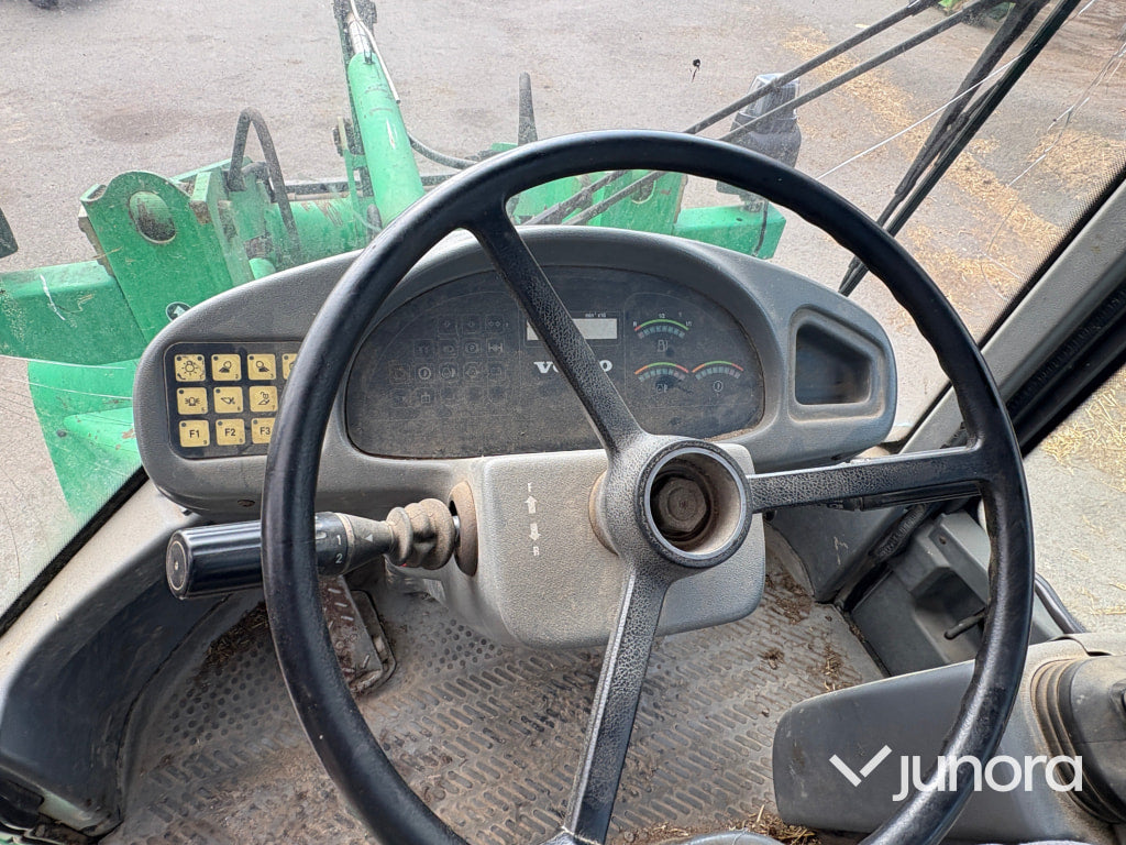 Kompakt hjullastare Volvo L30B-Z