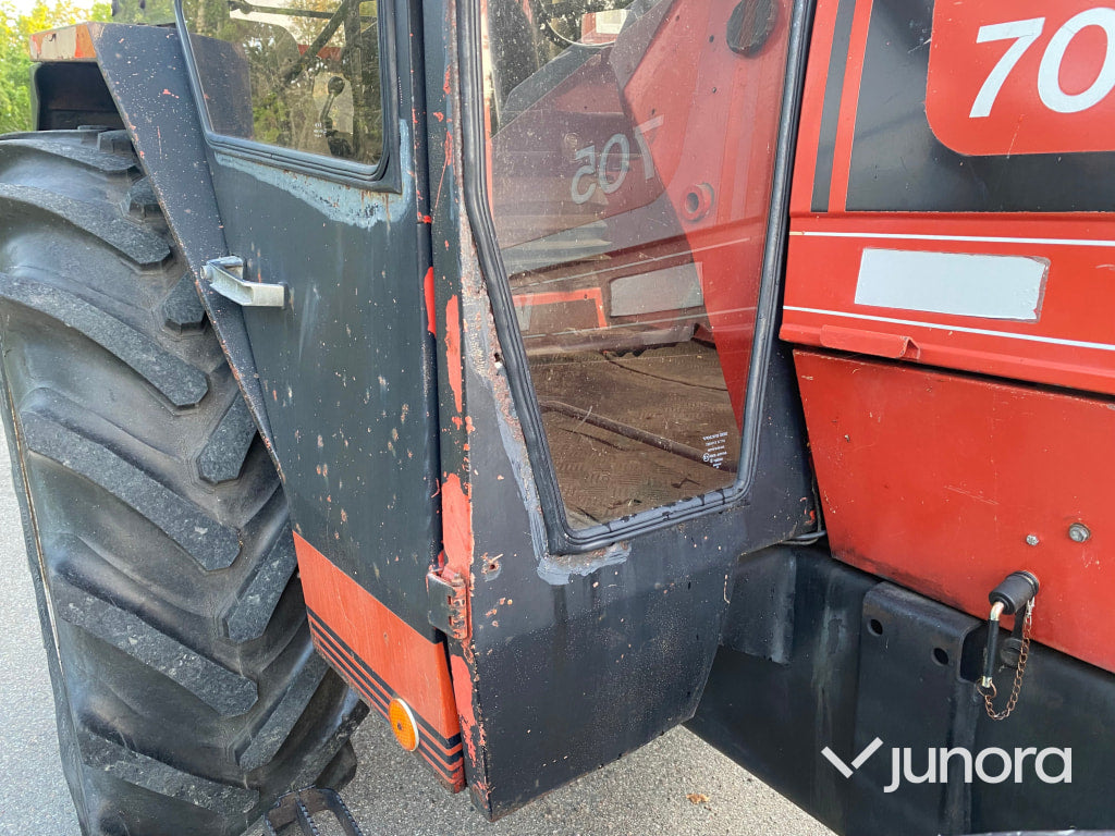 Valtra Valmet 705