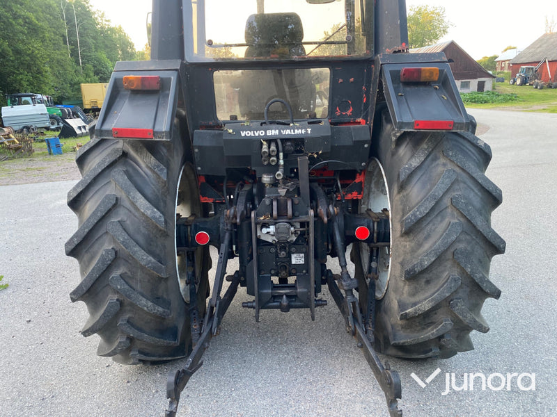 Valtra Valmet 705
