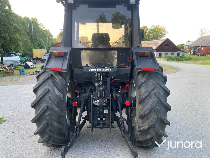 Valtra Valmet 705
