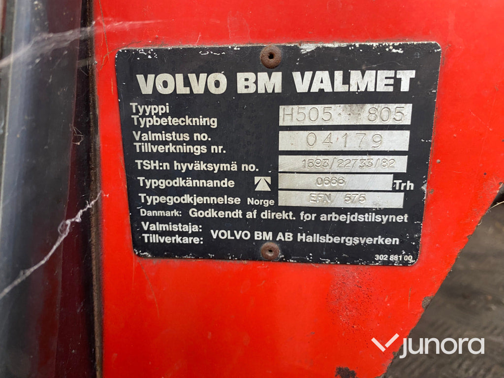 Valtra Valmet 705