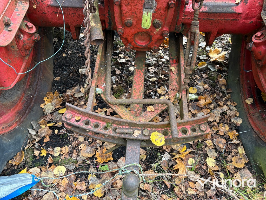Traktor Volvo T-22