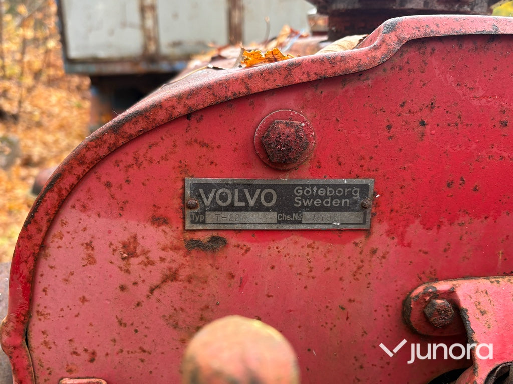 Traktor Volvo T-22