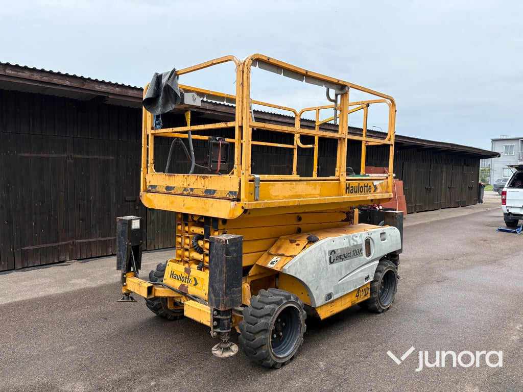 Saxlift - Haulotte Compact 12DX