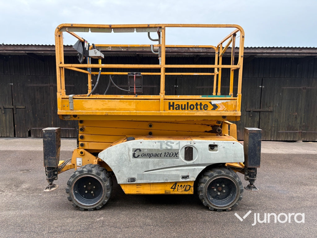 Saxlift - Haulotte Compact 12DX
