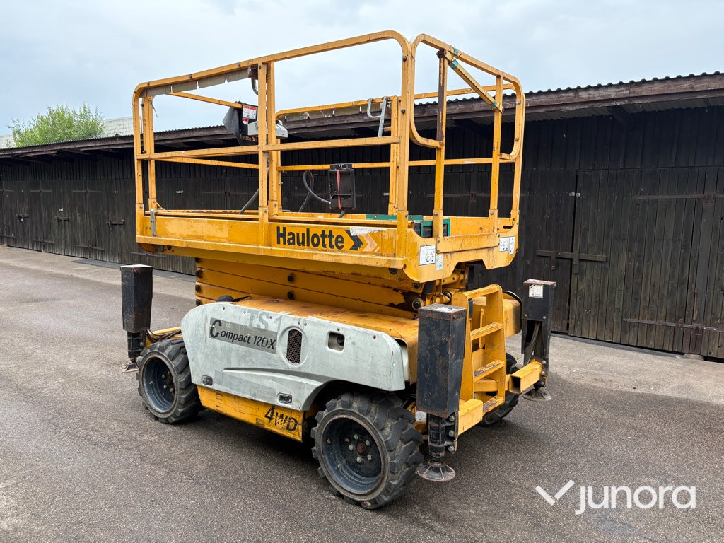 Saxlift - Haulotte Compact 12DX