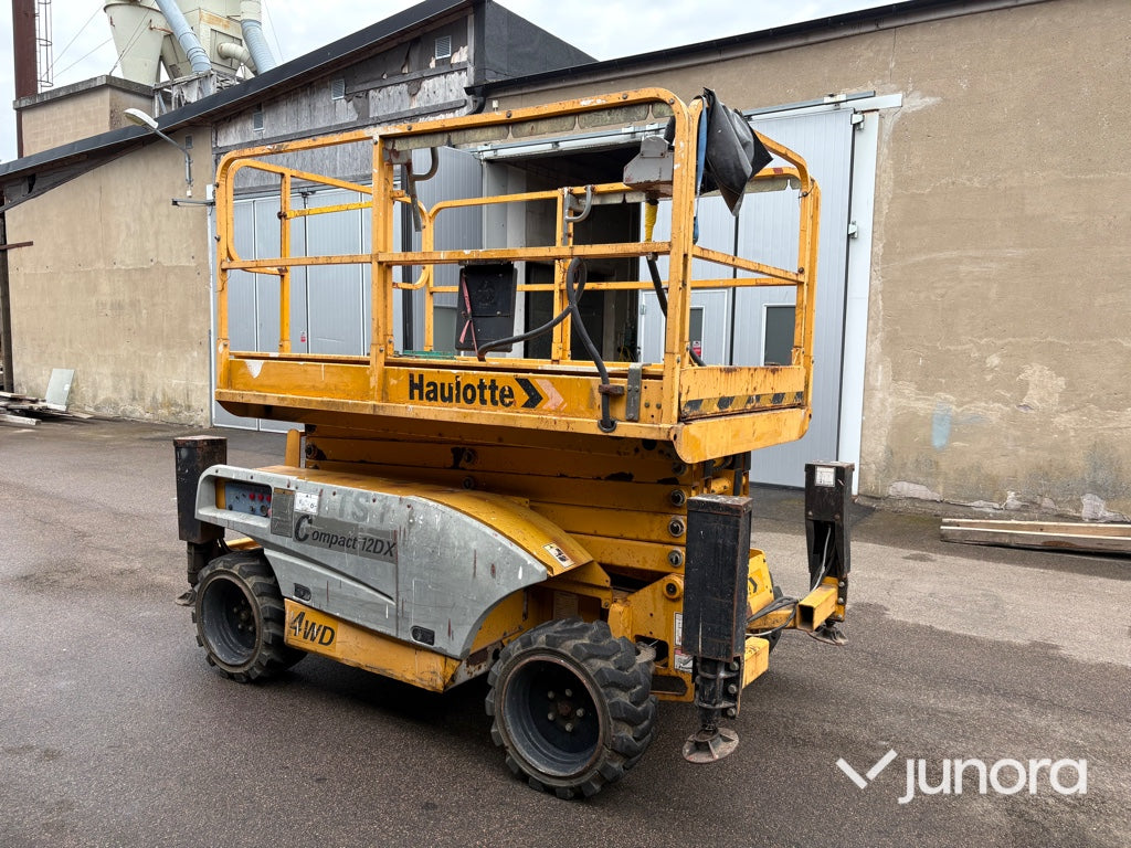Saxlift - Haulotte Compact 12DX