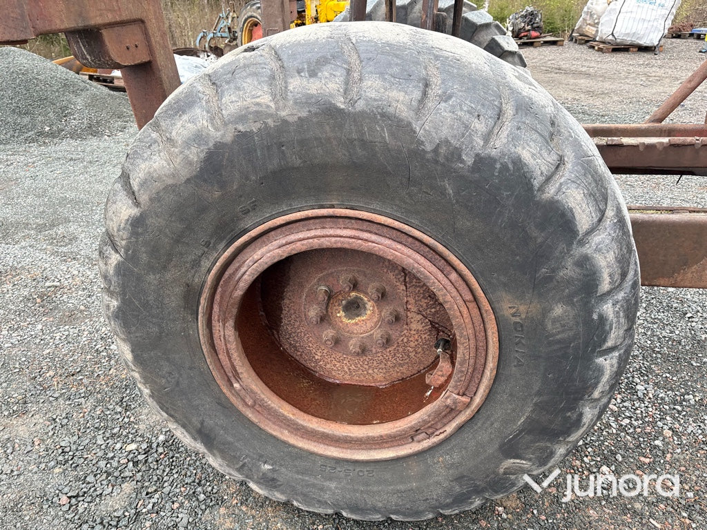 Skotare - Volvo BM 350 Bruunett