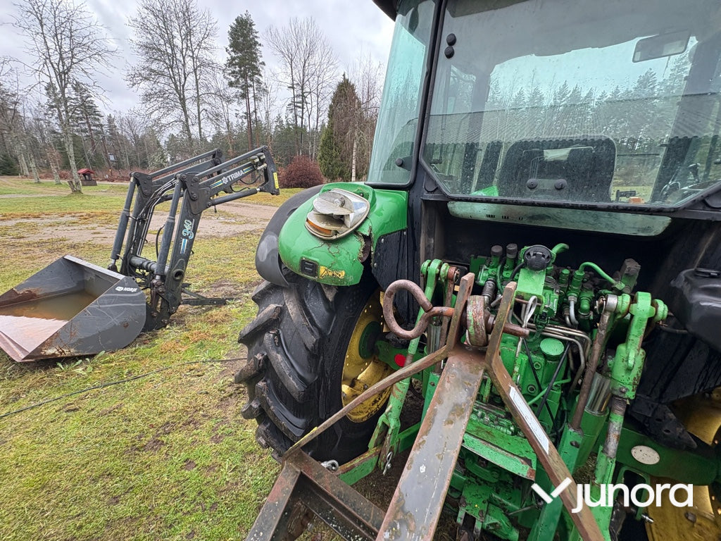 Traktor - John Deere 5820