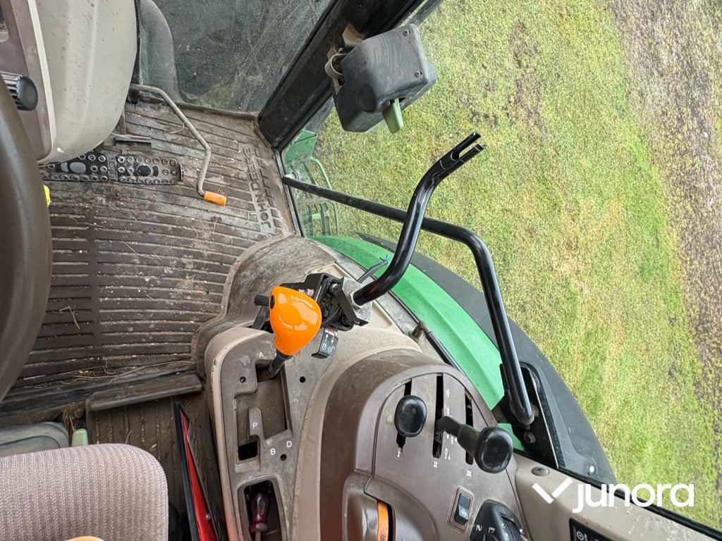 Traktor - John Deere 5820