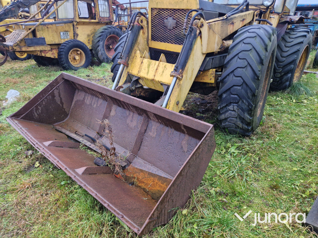 Traktorgrävare - Hymas / Nyffileld