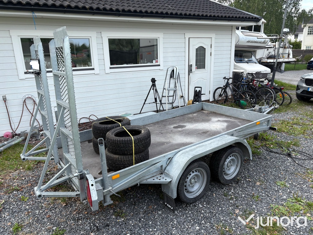 Tiki Trailer / släpvagn