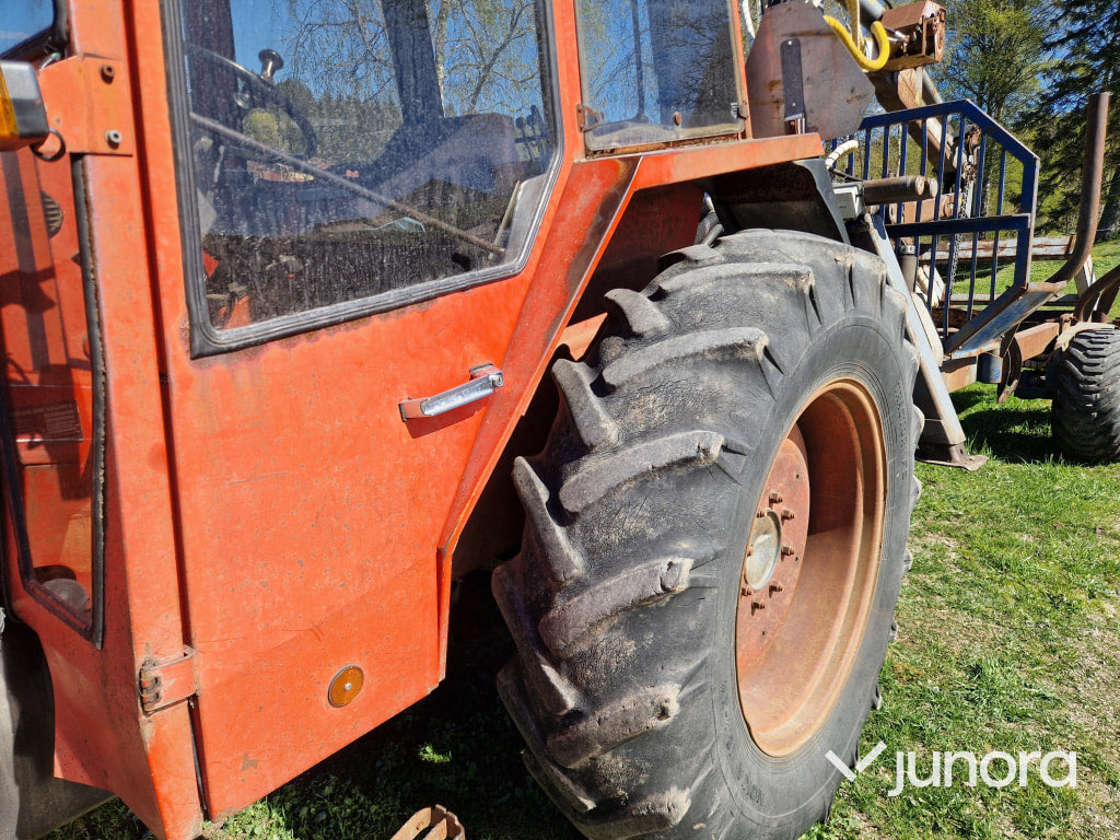 Traktor - Valmet, 605-4