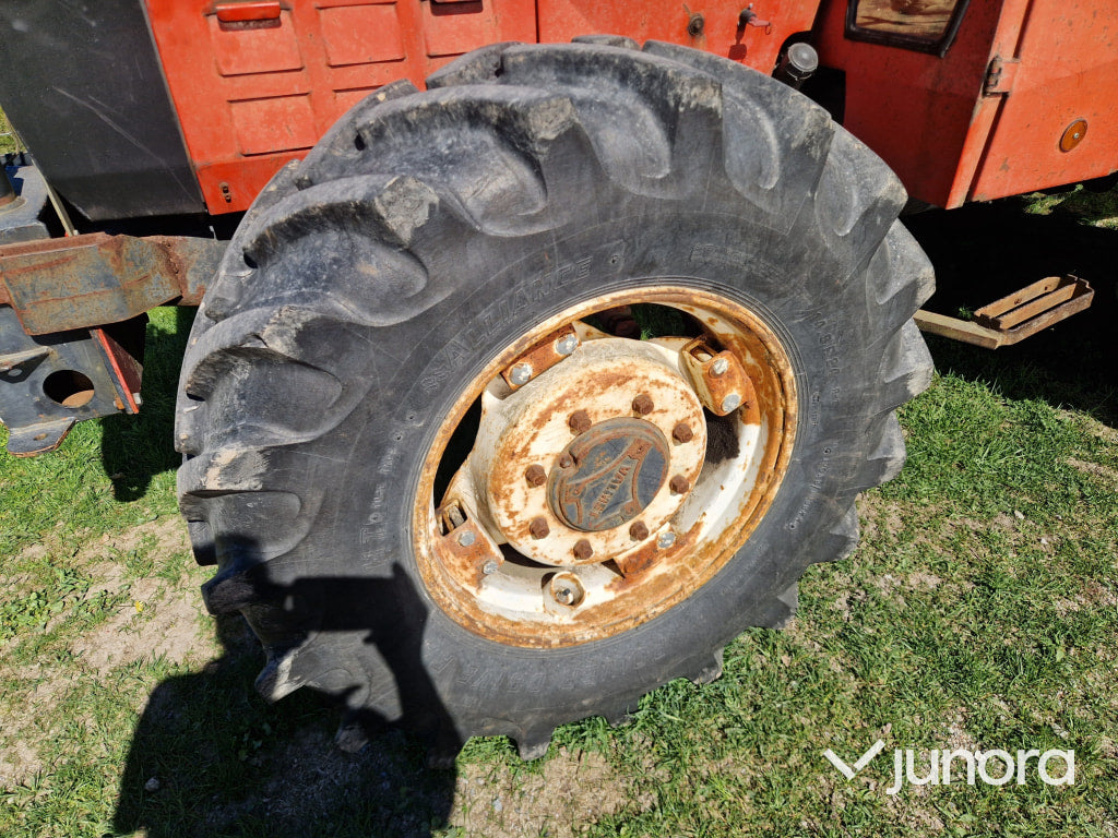 Traktor - Valmet, 605-4