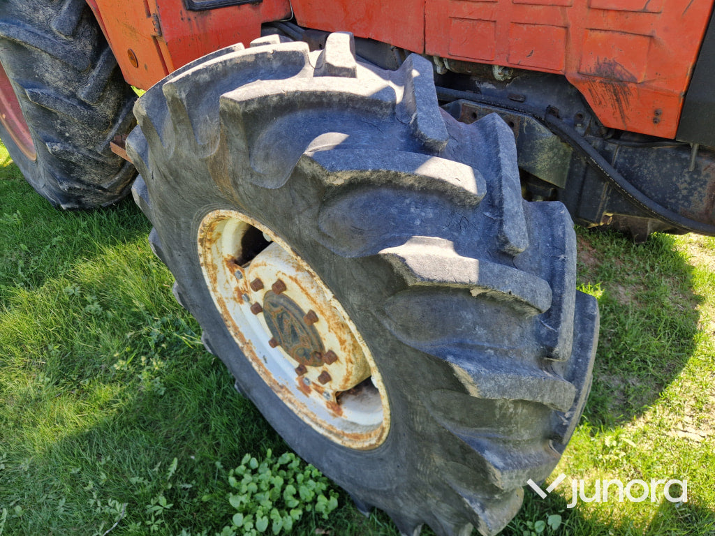 Traktor - Valmet, 605-4