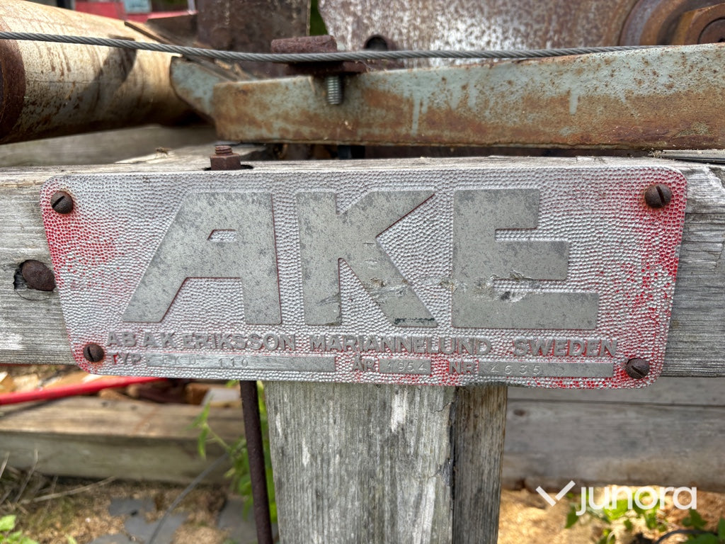 Traktordrivet AKE sågverk