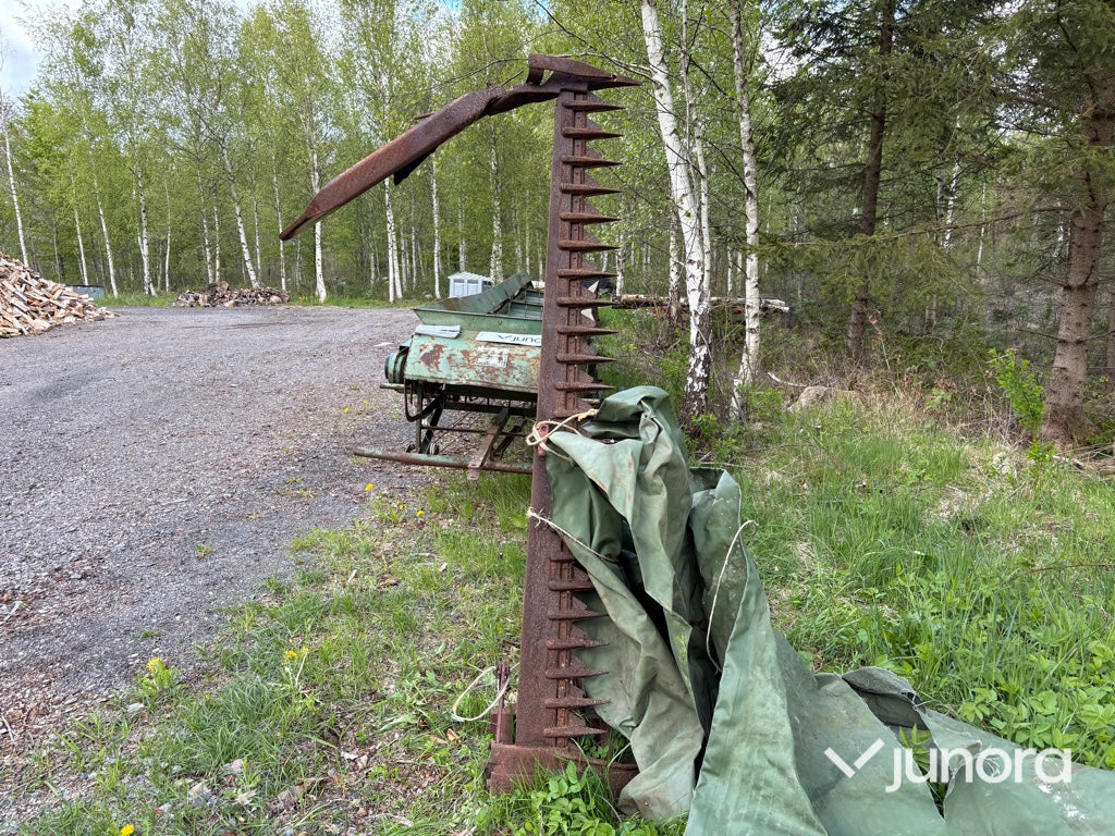 Slåtterbalk - Mads Amby