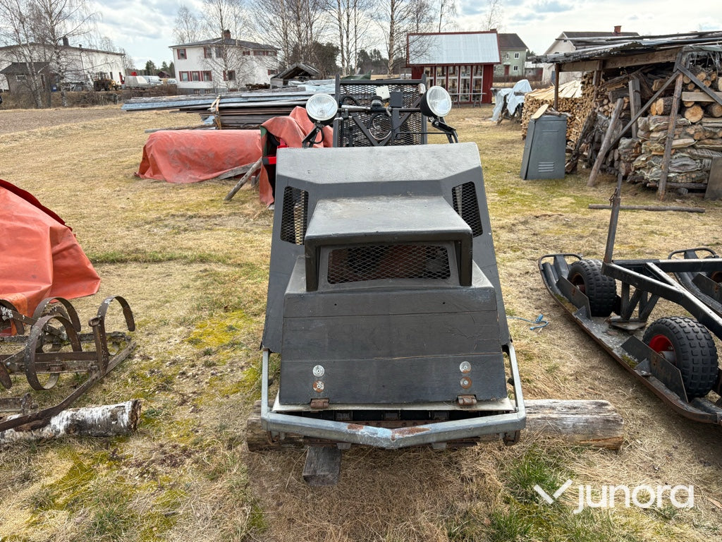 Miniskotare Skogis - Lenko 830