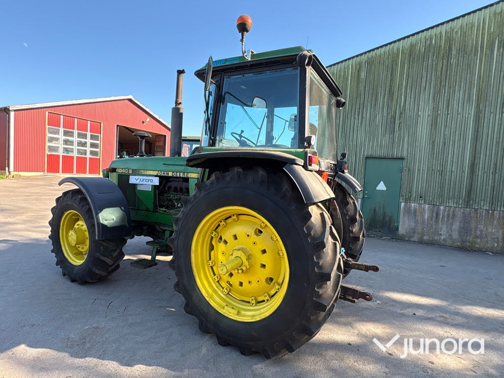 Traktor - John Deere, 4040S MFWD