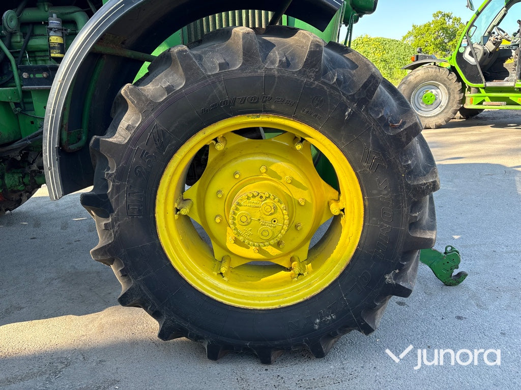 Traktor - John Deere, 4040S MFWD