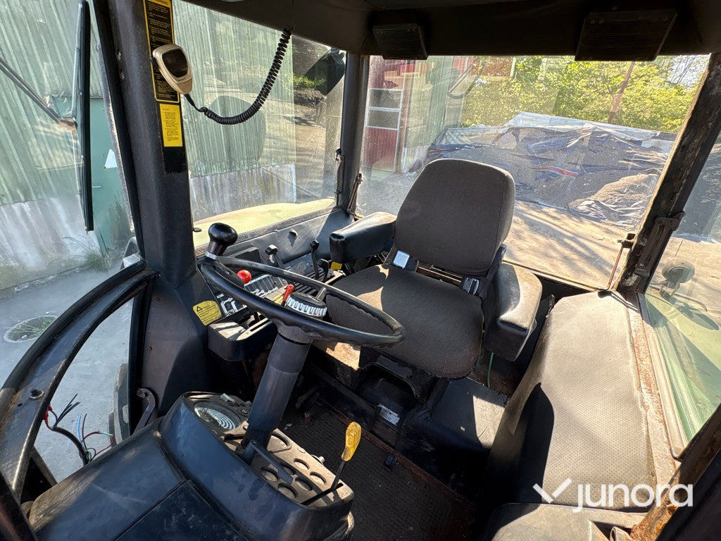 Traktor - John Deere, 4040S MFWD