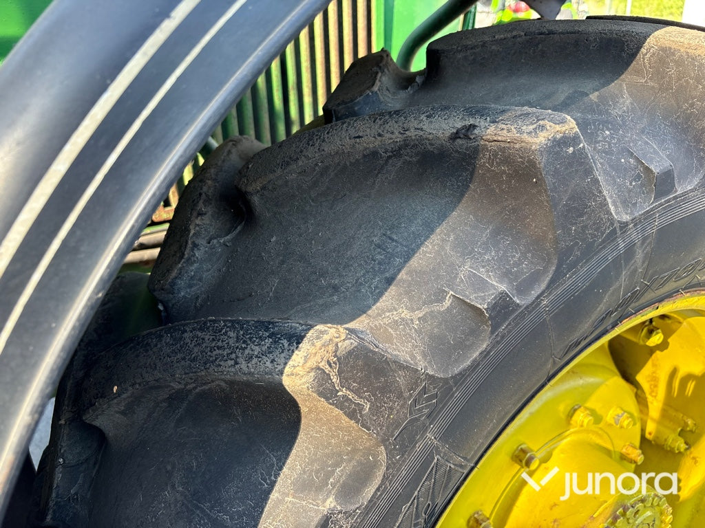 Traktor - John Deere, 4040S MFWD