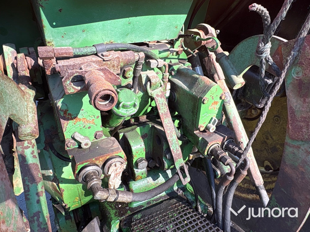 Traktor - John Deere, 4040S MFWD
