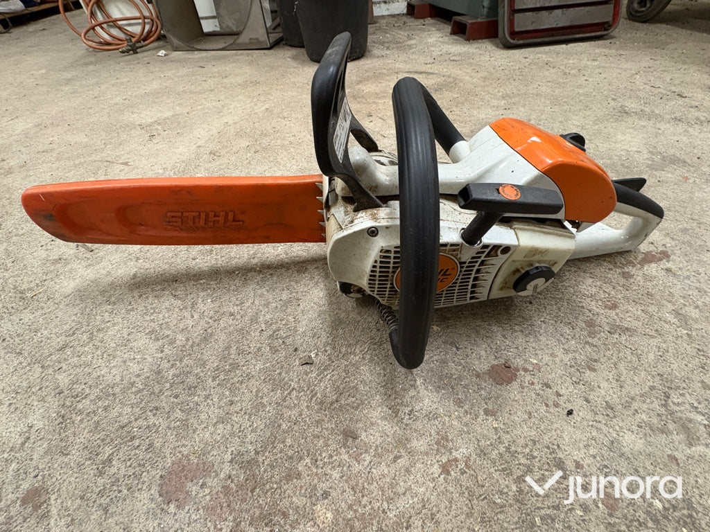 Motorsåg Stihl inkl bensindunk/olja