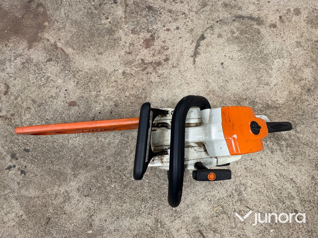 Motorsåg Stihl inkl bensindunk/olja