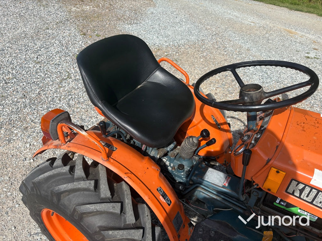 Minitraktor - Kubota, B5100