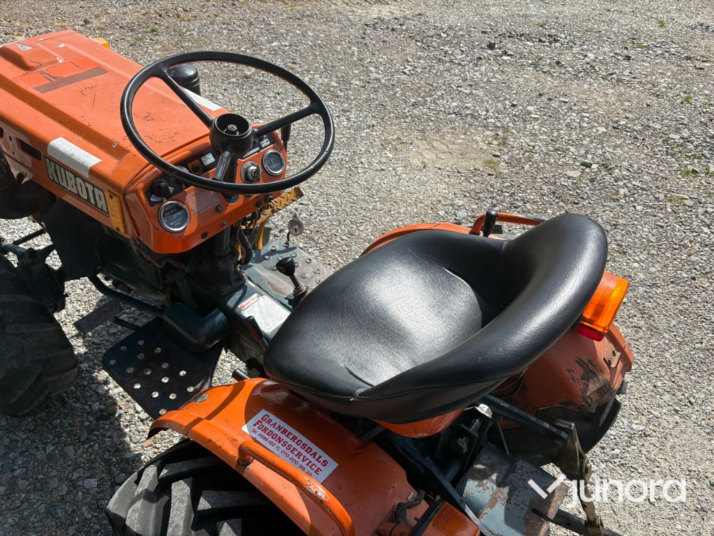 Minitraktor - Kubota, B5100
