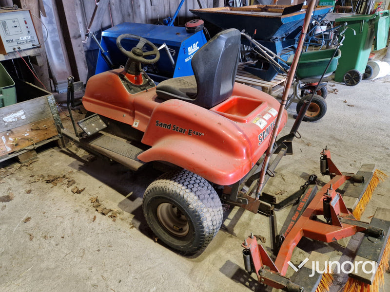 Bunkerkratta - Smithco Sandstar E48V