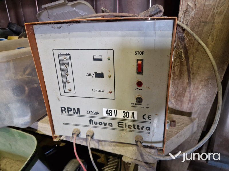 Bunkerkratta - Smithco Sandstar E48V