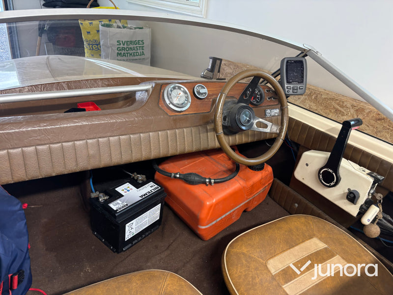 Sportbåt Fletcher Arrow med trailer