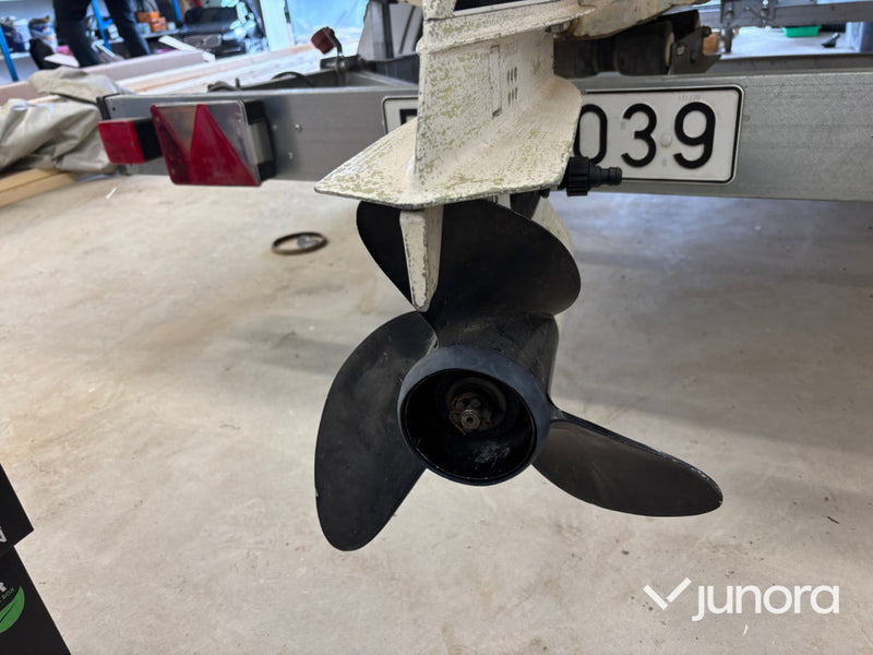 Sportbåt Fletcher Arrow med trailer