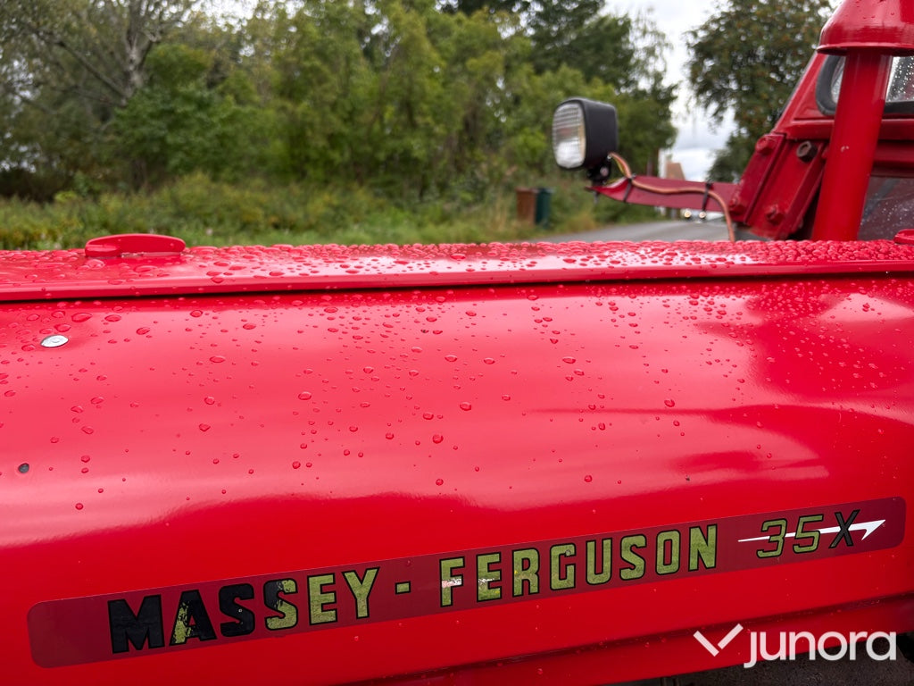 Nyrenoverad Massey Ferguson 35-X