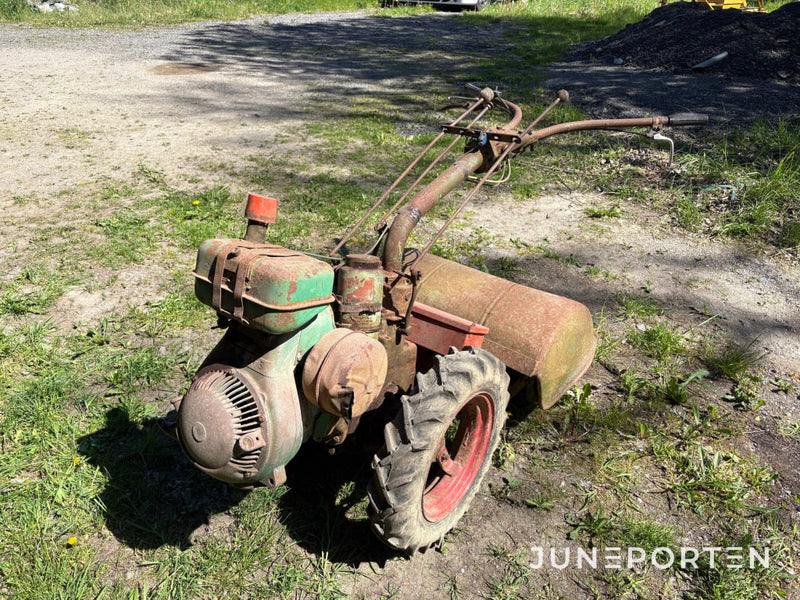 Jordfräs Holder