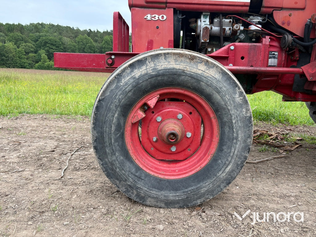 Traktor - Volvo BM 430