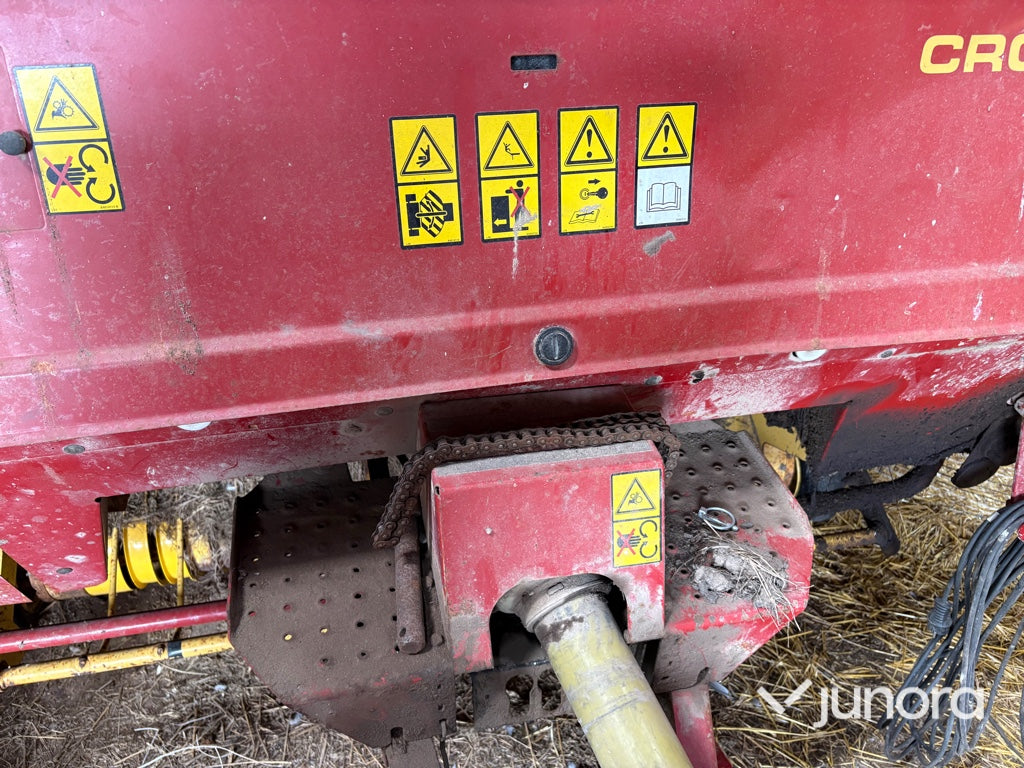 Rundbalspress - New Holland, 644