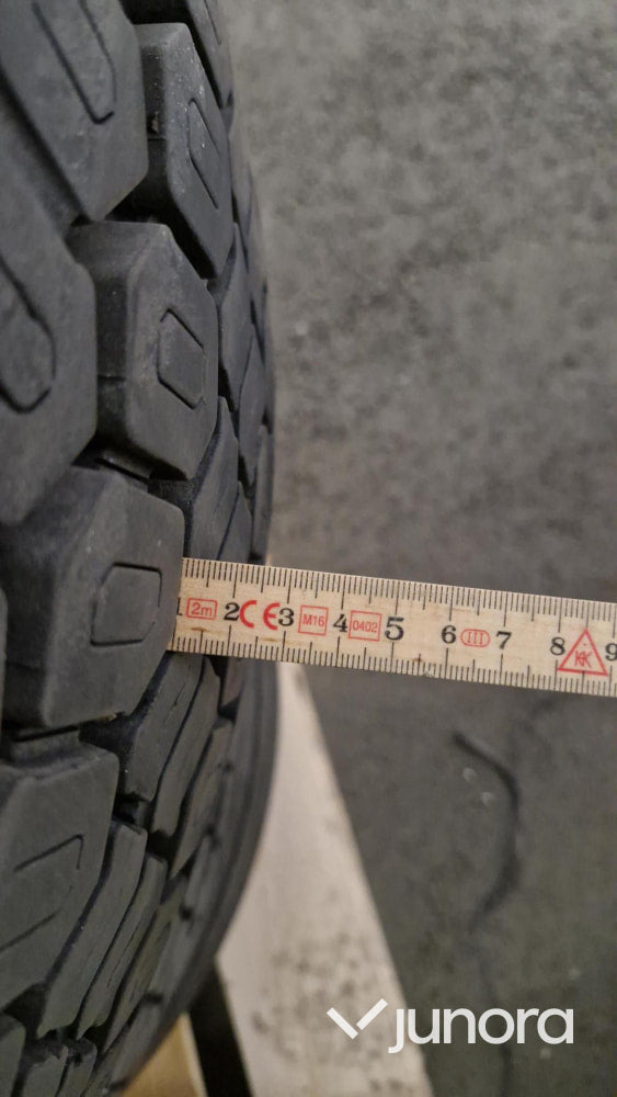 Däck på Fälg från Volvo FL 4*2