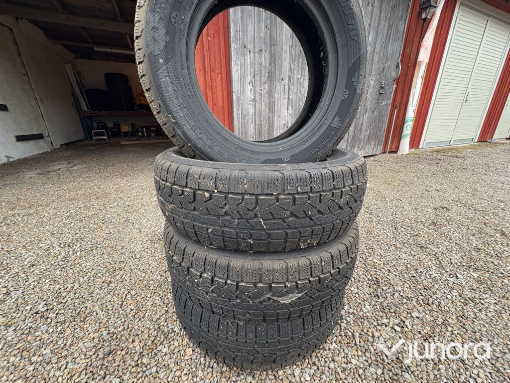 Vinterdäck - Kumho, Asymmetric