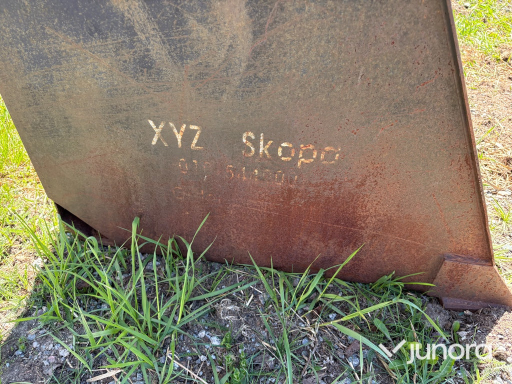 Lastarskopa - XYZ, Trima fäste