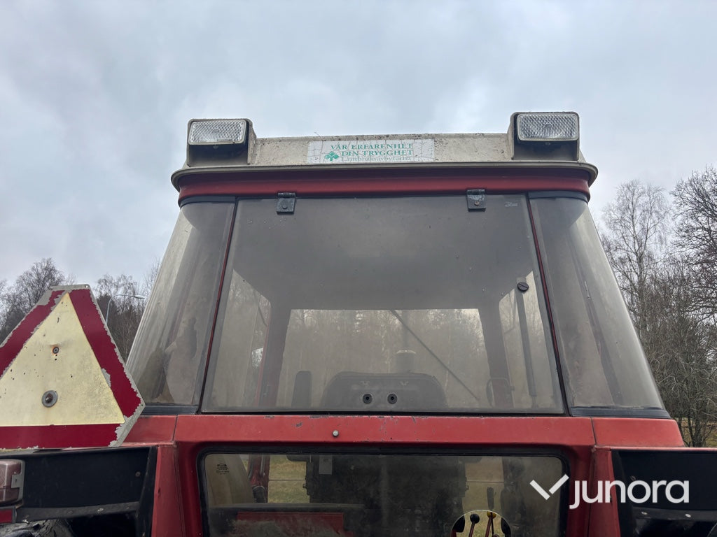 Traktor - IH 685XL